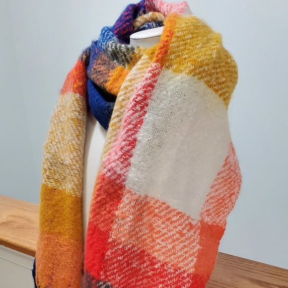 PLAID CHECK PATTERNED COZY OBLONG SCARF/WRAP - Picture 4 of 5